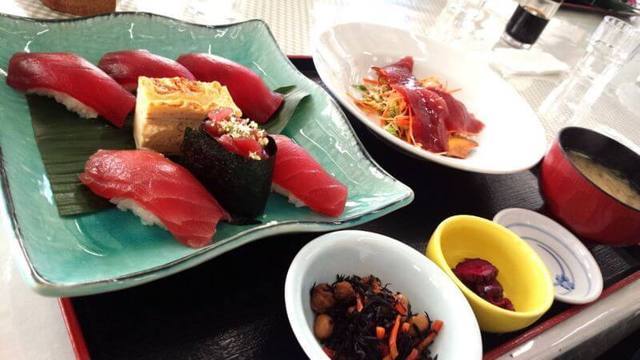 海の駅だいぼ　マグロ尽くし定食