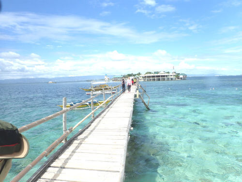 ナルスアン島の水上レストラン・フィリピンセブ｜ダイビングショップアリエス