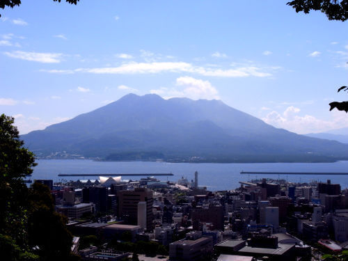 鹿児島県の城山から見る桜島